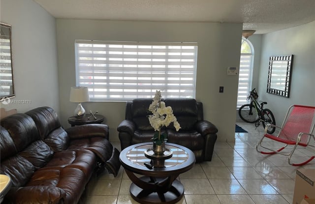 6864 NW 166th Ter - 6864 NW 166th Ter, Miami Lakes, FL 33014