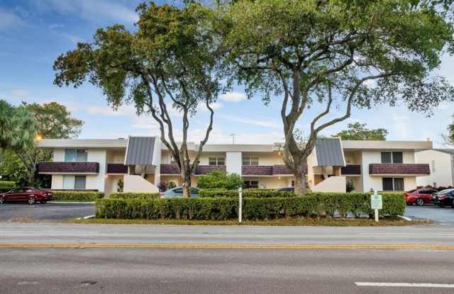 2751 South Palm Aire Drive