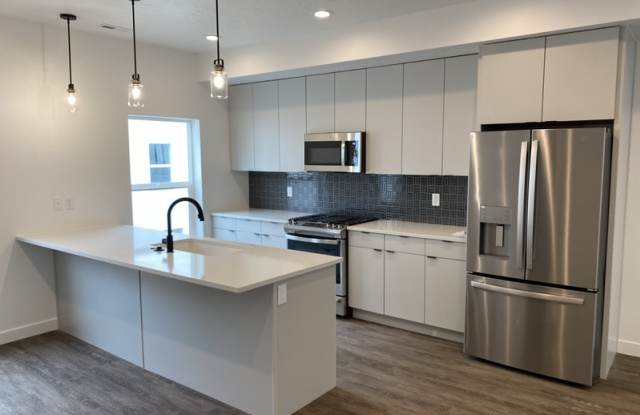 3377 Orchard Dr