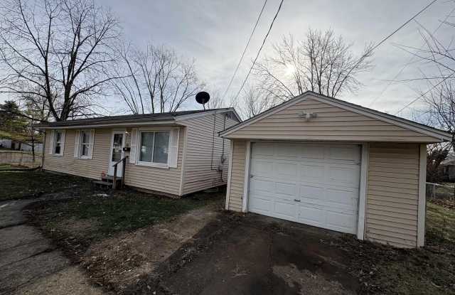 Photo of 2324 W GILBERT Avenue