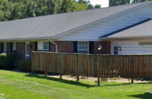 13 East Cresthill Drive