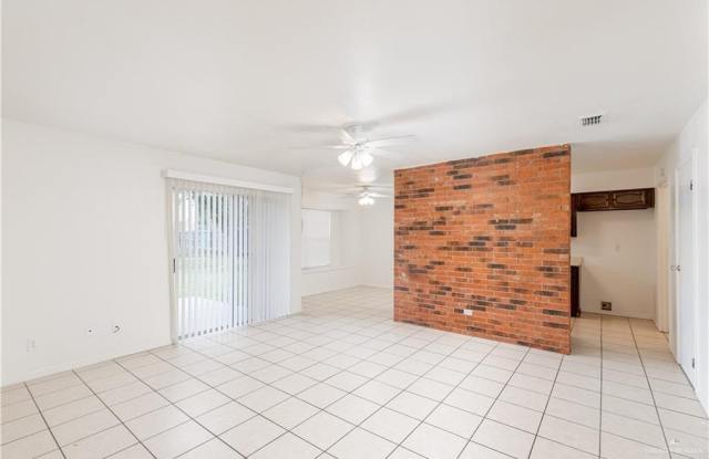 2900 N Cynthia Street