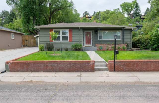 Charming Rancher in Cheyenne Mountain