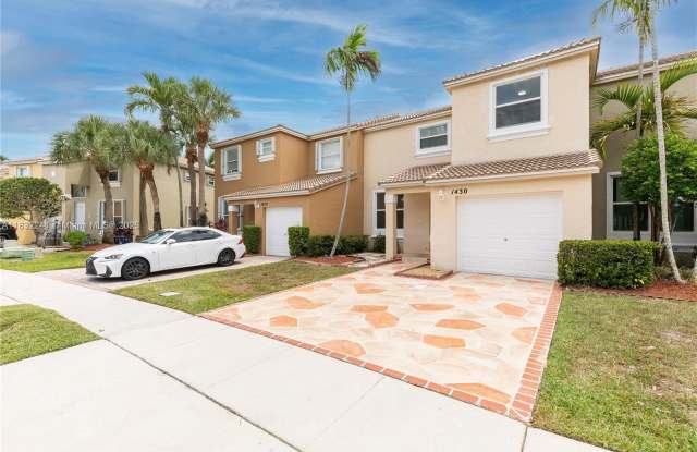 1430 NW 154th Ln