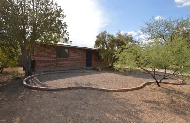 2921 N Flanwill Boulevard - 2921 North Flanwill Boulevard, Tucson, AZ 85716