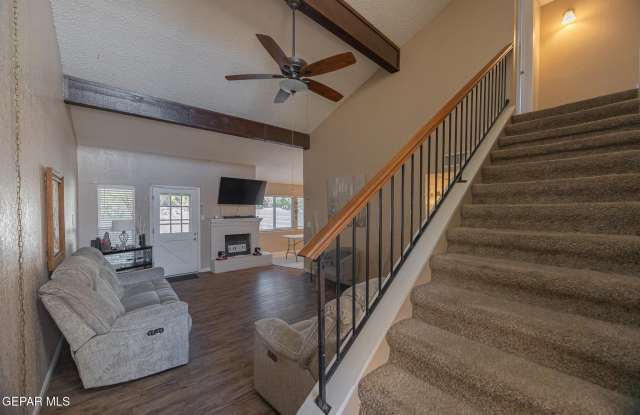 2009 Bobby Jones Drive unit: B