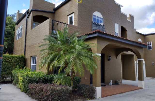 2234 Hawick Lane