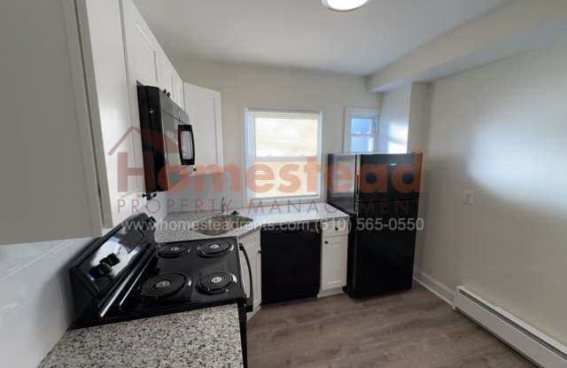 38 Rhodes Ave