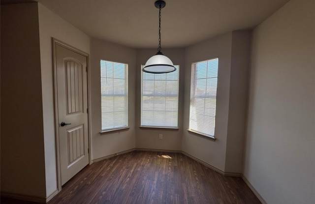 3011 Lake Side Drive