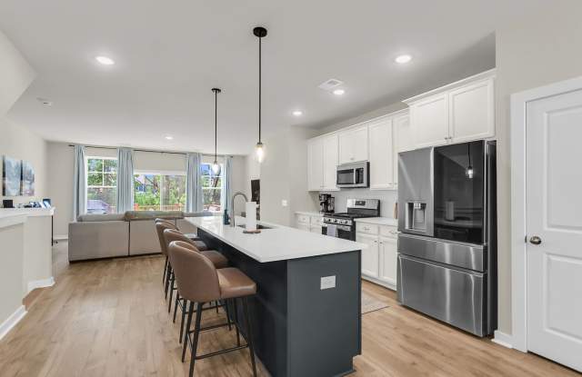 Beautiful 4-Bedroom, 3.5-Bathroom Townhome with Modern Amenities and Ideal Layout in Hanahan!