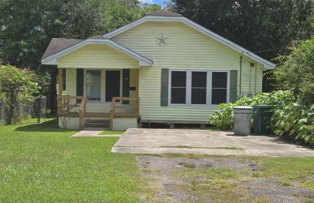 458 Belvedere Dr., Beaumont, TX 77706