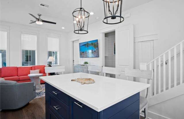 214 Sunset Avenue unit: 2