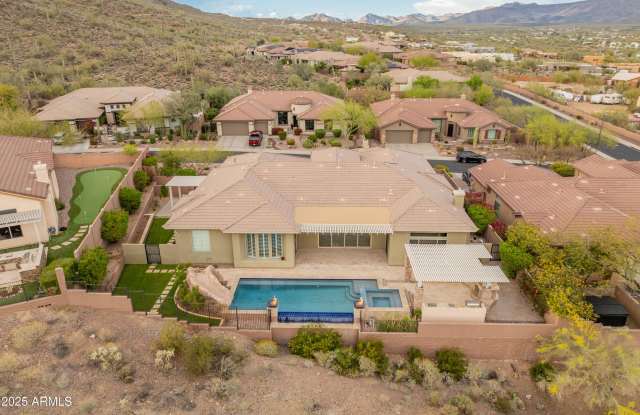 42139 N MOUNTAIN COVE Drive