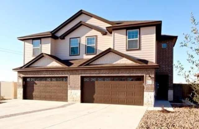 Photo of AVAILABLE NOW! LUXURY TOWNHOME LOCATED IN BASTROP, TEXAS!