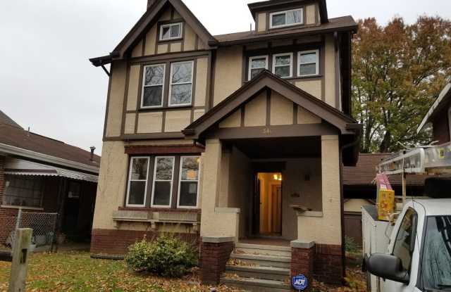 House for Rent West 6th Ave Huntington, WV Rent:$1250 Call (304) 521-2567