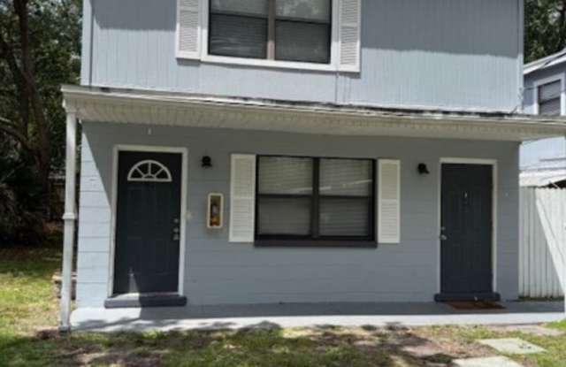 2/1 Unit for rent in Titusville