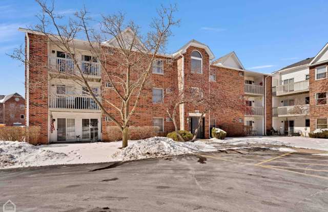 1351 Cunat Court unit: 2D