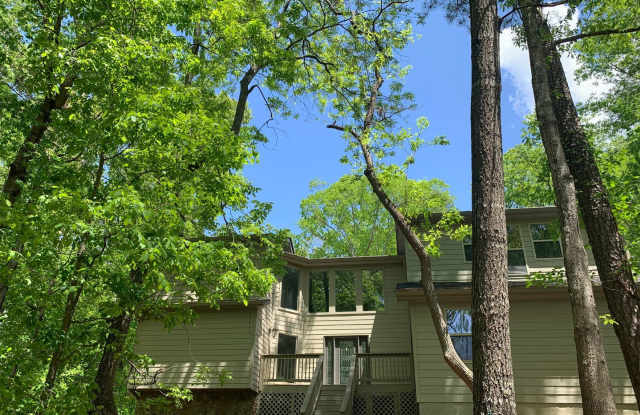 340 Spring Lake Terr