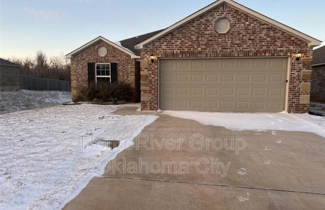 1611 Lanesboro Dr - 1611 Lanesboro Drive, The Village, OK 73120