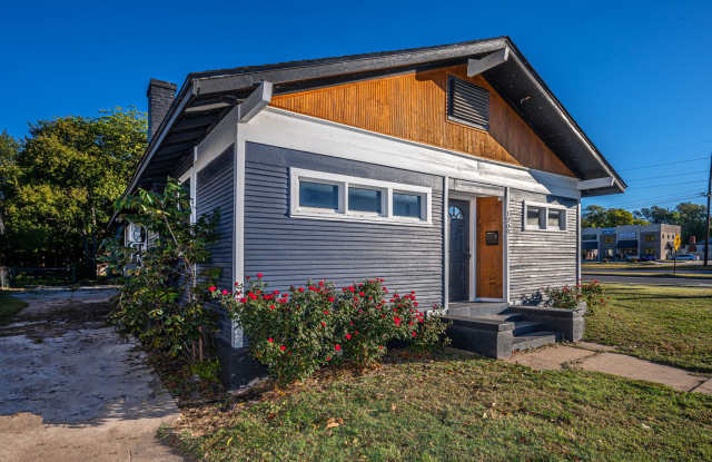 New 3 Bedroom 2 Bath on Stanley SW