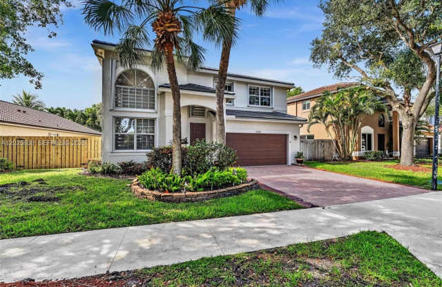16408 Sapphire Pl
