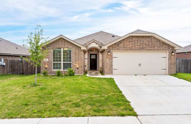 907 McLaury Cove