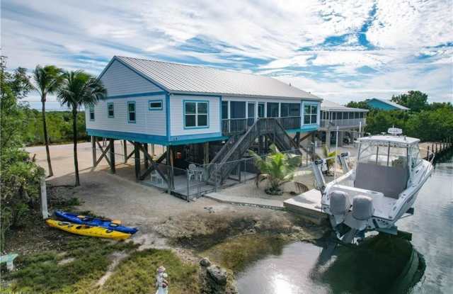 Photo of 3770 Park Ave W