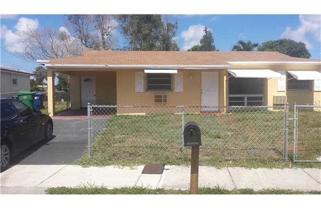 1620 NW 32nd Ave - 1620 Northwest 32nd Avenue, Lauderhill, FL 33311