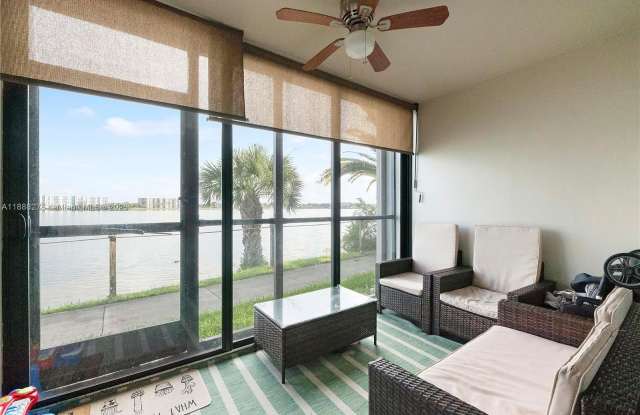 Photo of 116 Lake Emerald Dr