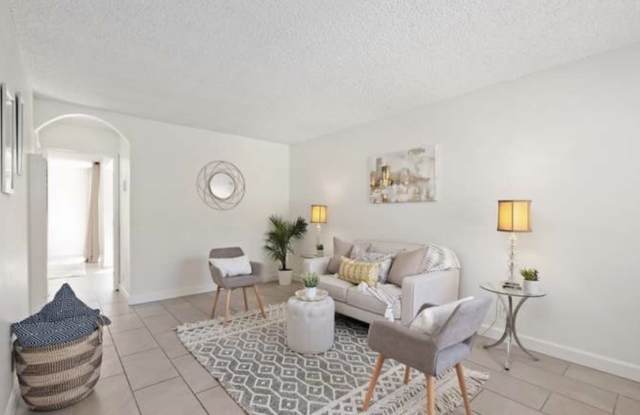 1001 W Stevens Ave Unit 324