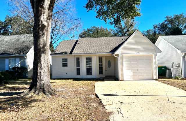 Charming home in Blue Pine Village Okaloosa County FL apartments