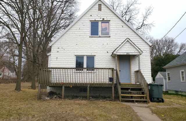 FOR RENT- 306 Charles St- Pets Ok* $$MOVE IN PROMO$$