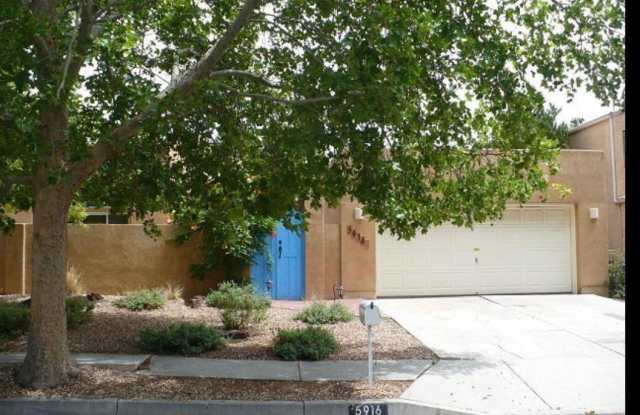 5916 Canyon Ridge Ne