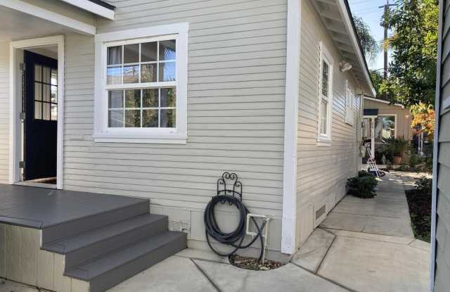 238 North Palm Avenue