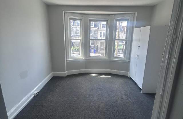 Photo of 1341 Green Street