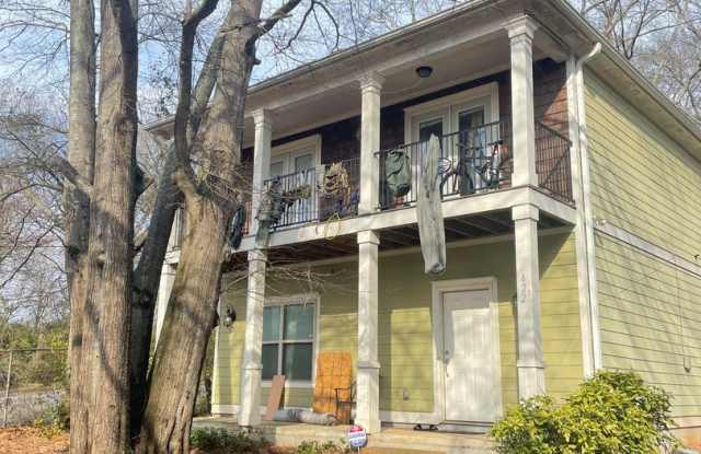 Cute 4 Bedroom Near Downtown for Pre-Lease