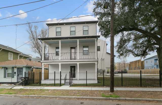 1725 Saint Andrew Street - G
