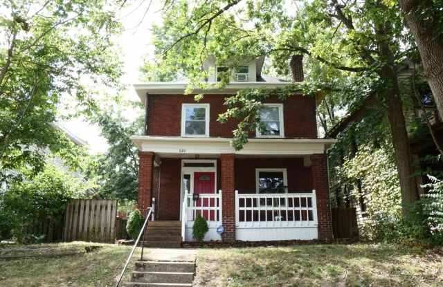 Photo of E 16th Ave 419 MLR