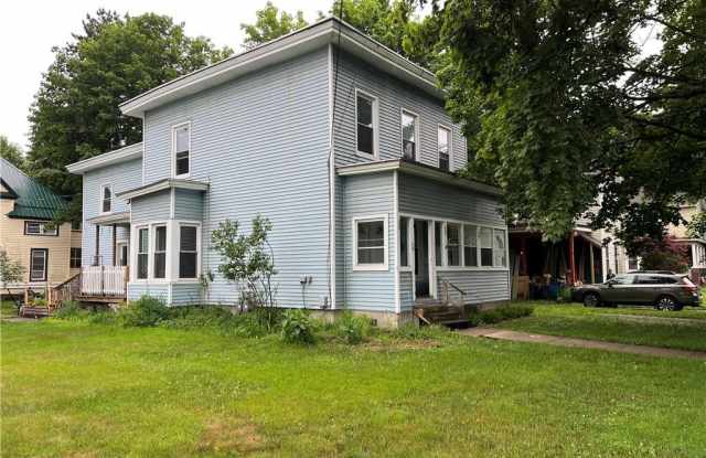39 Grove Street