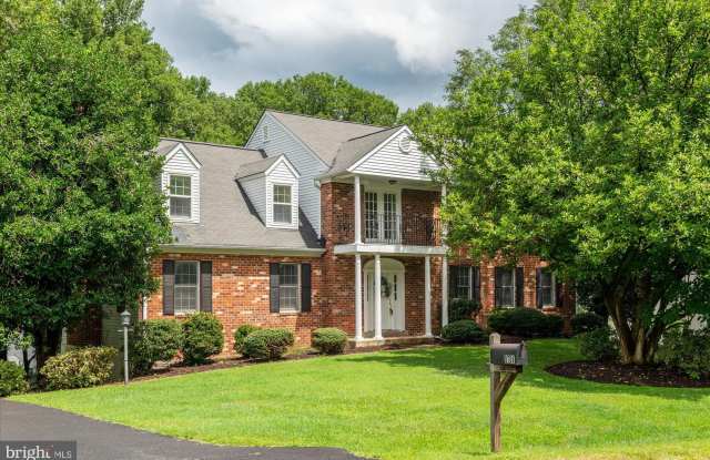 9708 LOCUST HILL Drive