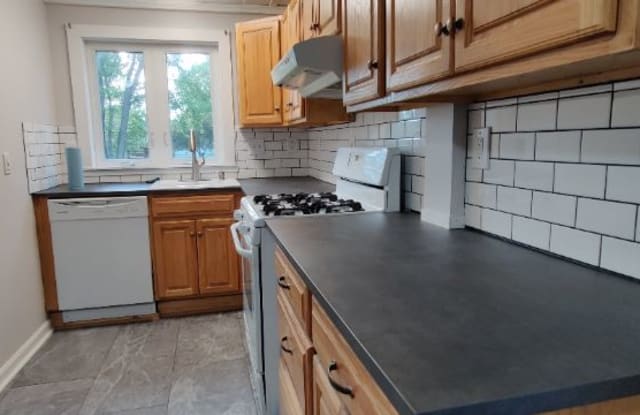 157 Pleasant St - Norwood, MA apartments for rent