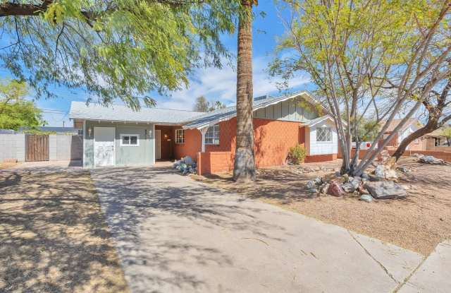 Spacious 3-bedroom, 3-bathroom home with an attached casita located in Scottsdale, AZ