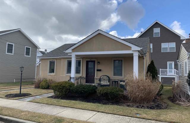 4 S Colgate Ave