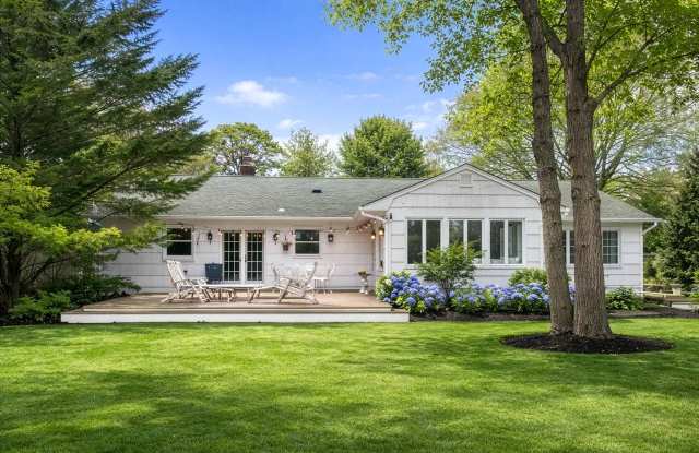 36 LYNN AVE