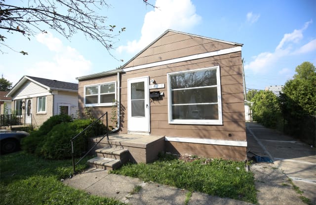 8475 Orchard Ave - 8475 Orchard Avenue, Warren, MI 48089