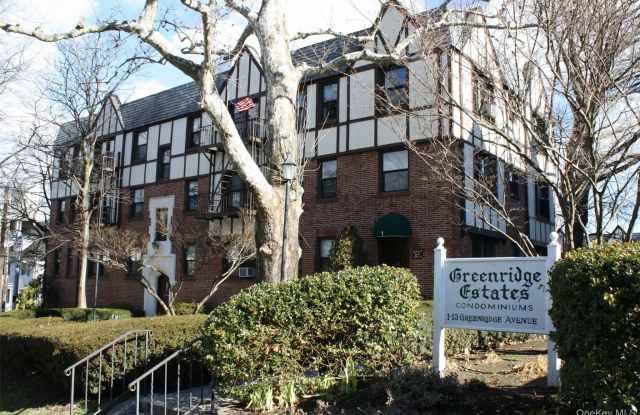11 Greenridge Avenue