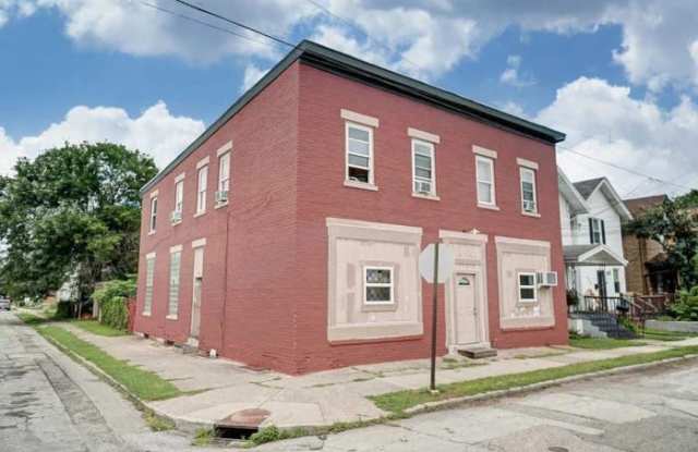 Photo of 5201 Hunter Avenue