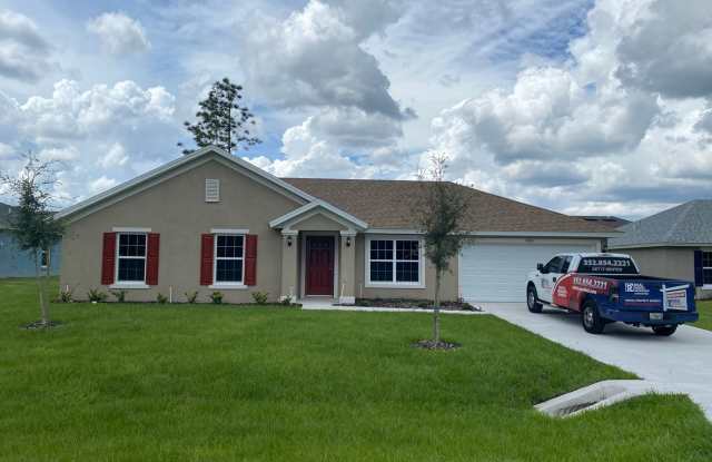 $700 off first month's rent! - Desirable Citrus Springs Neighborhood 3/2/2