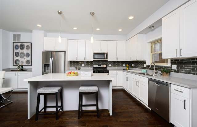 3233 S Stewart Avenue