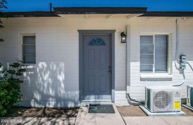 Photo of MOVE IN SPECIALS, INTERESTED? Located in the historic downtown district.